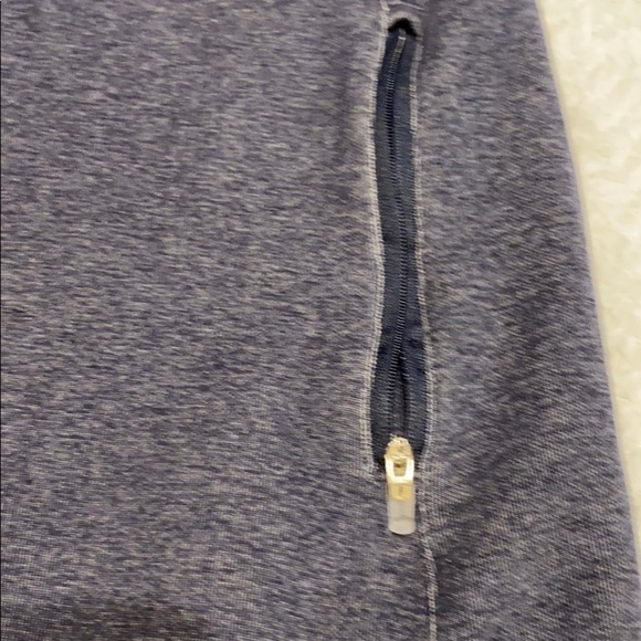 Reebok women’s zip up hoodie - Picture 6 of 7